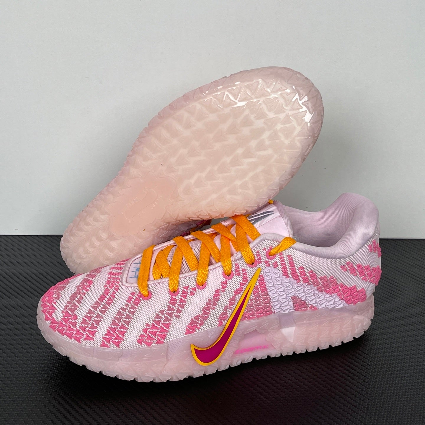 Tênis Nike Ja 3 "Bright Pink"