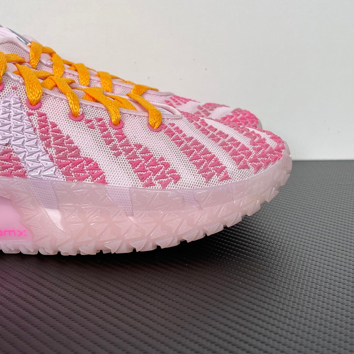 Tênis Nike Ja 3 "Bright Pink"