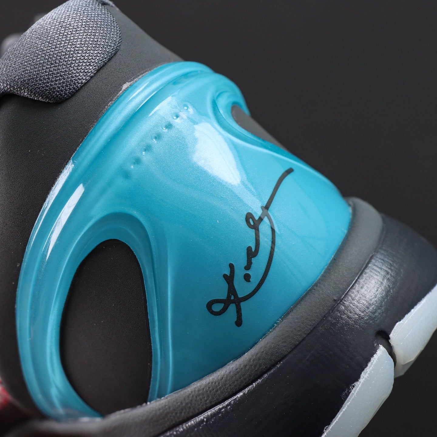 Tênis Nike Kobe 6 Protro 3D Hollywood