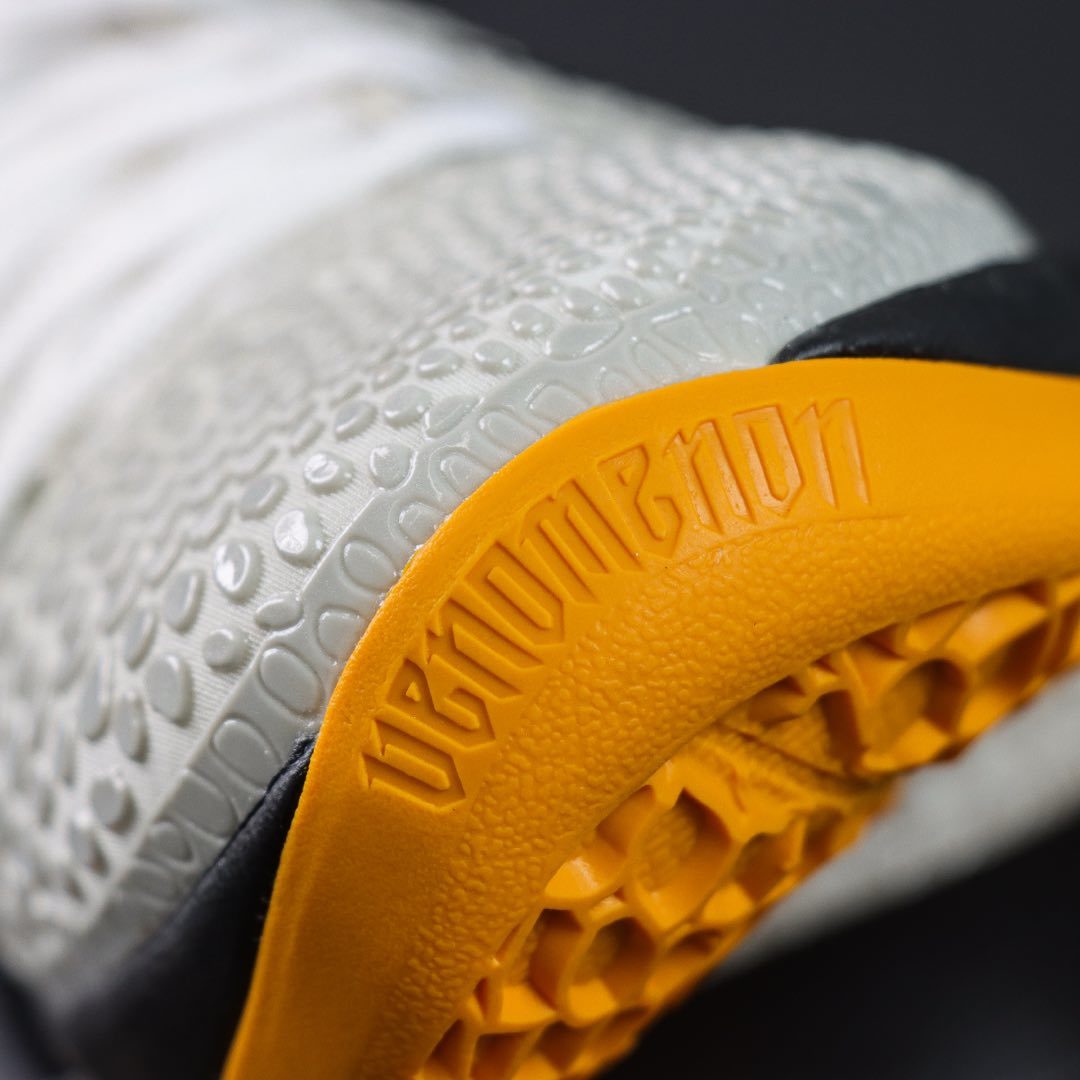 Tênis Nike Kobe 6 Protro POP Del Sol